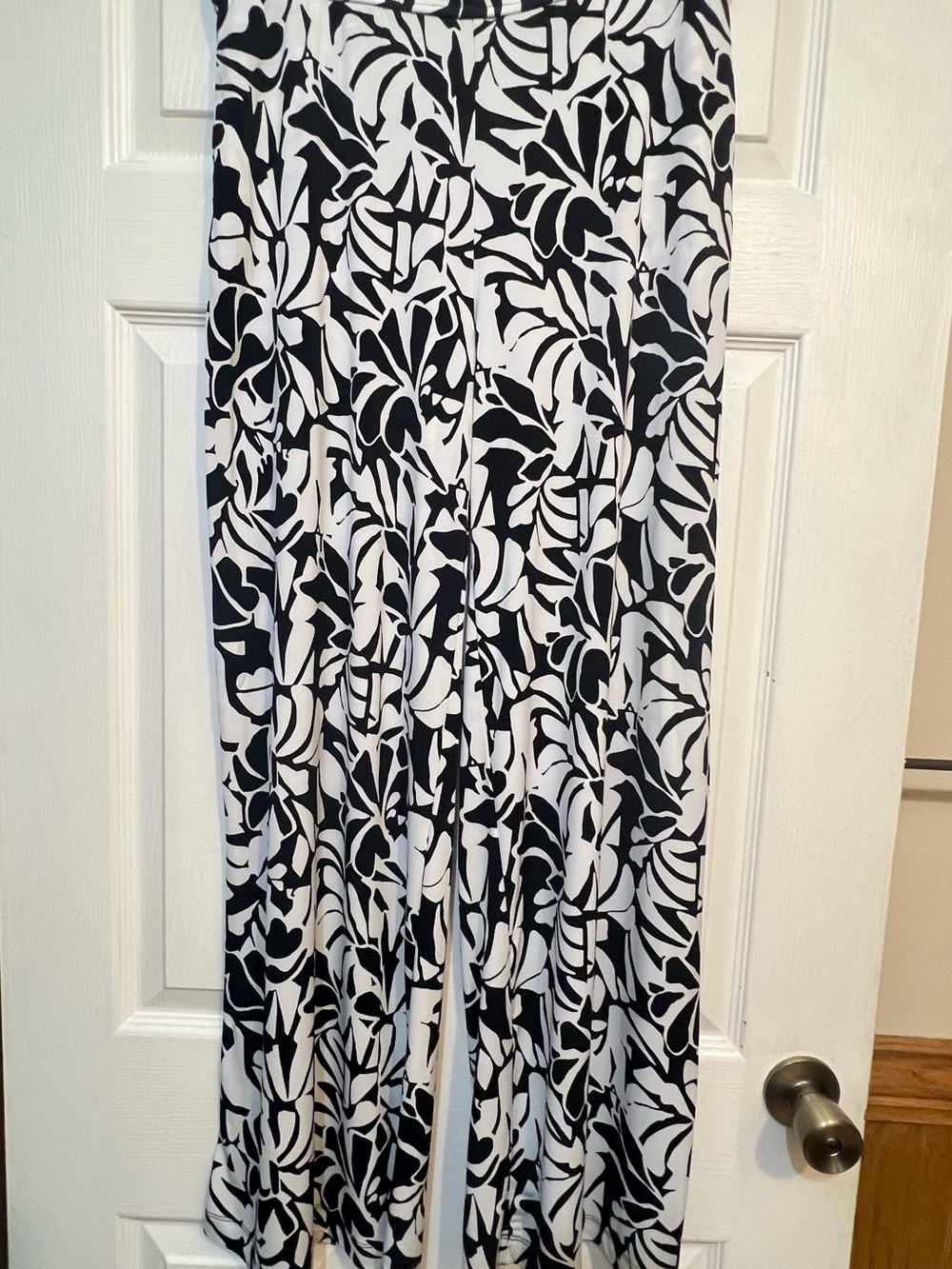 Black & White Floral Wide-Leg Jumpsuit Pants
